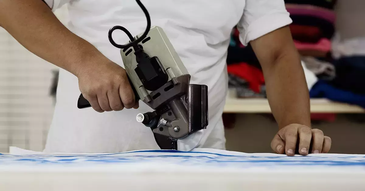 Safety Tips while using Fabric Cutting Machines