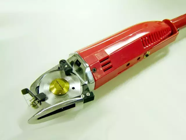 Electric Rotary Cutter, 110 Volts