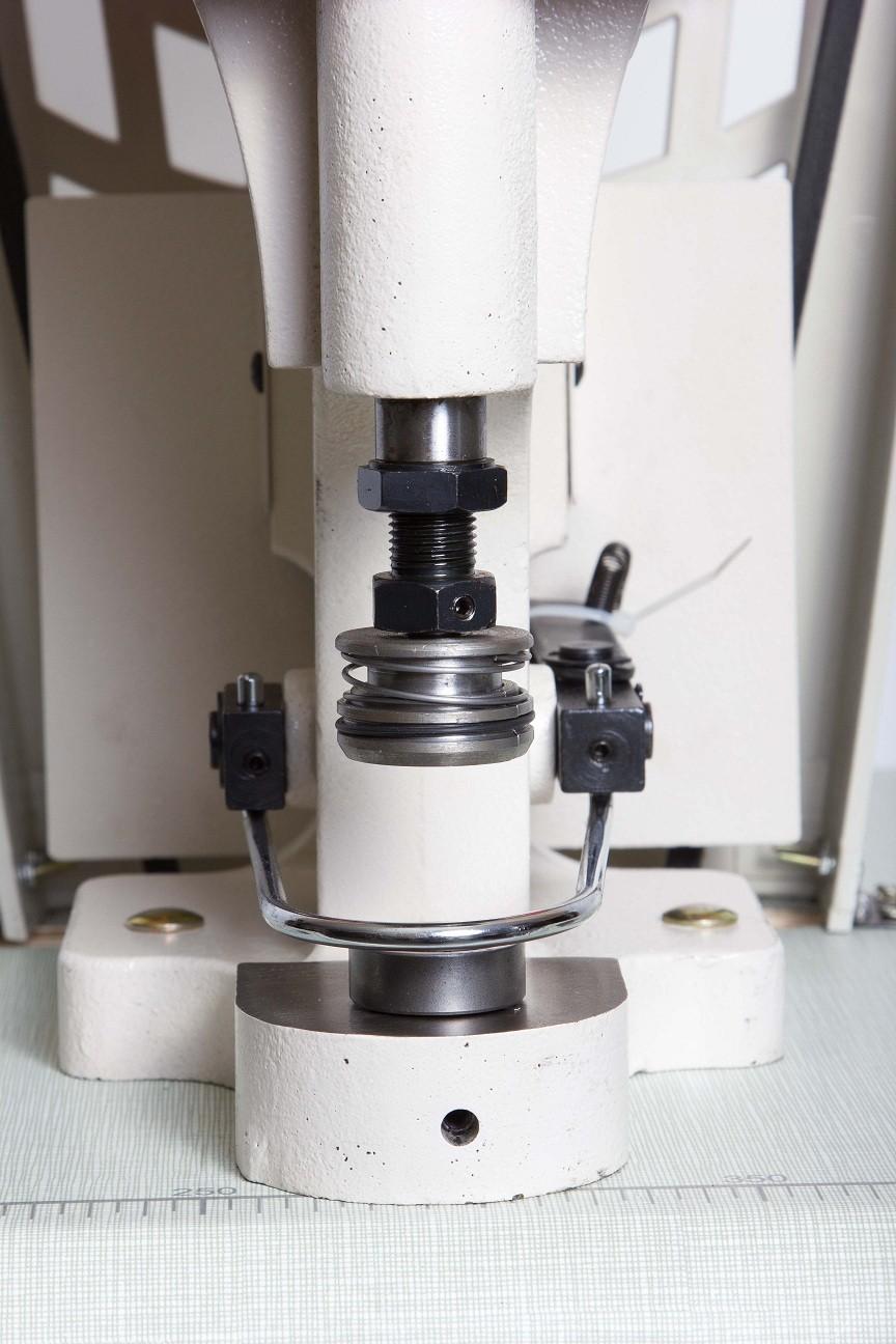 GS808 Electric Press for Grommets, Snaps, Buttons & Rivets w/Laser